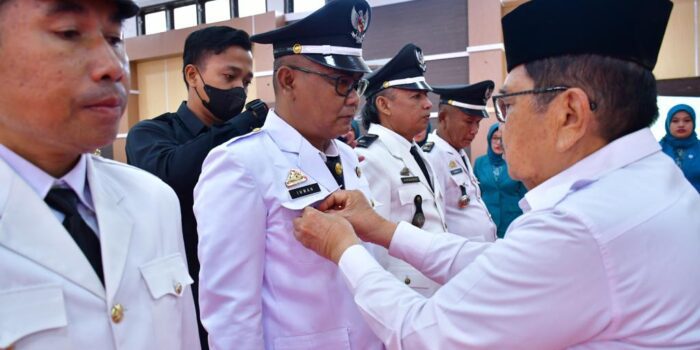 Lantik 14 Pejabat Eselon IV, Judas Berharap Prestasi Pejabatnya Semakin Baik