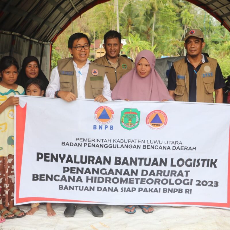 Pemda Luwu Utara Salurkan Bantuan Dana Siap Pakai bagi Korban Banjir