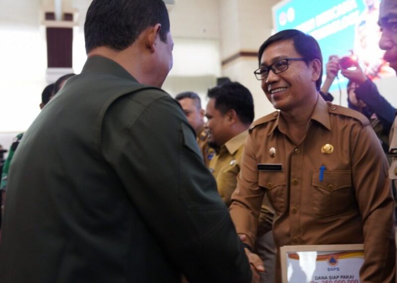Terima Bantuan dari BNPB, Suaib Mansur: Ini untuk Meringankan Beban Masyarakat