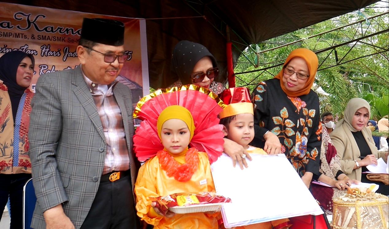 Karnaval Meriahkan Hari Jadi Luwu Ke-755 dan HPRL Ke-77