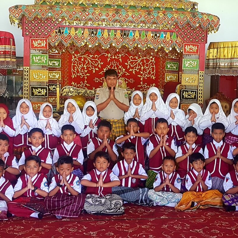 VIDEO: Terapkan Kurikulum Merdeka Belajar, Siswa Lalebbata Kunjungi Istana Kedatuan Luwu