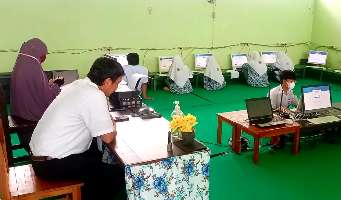 Tiga Santriwati PMDS Palopo Lolos ke Olimpiade Sains Tingkat Provinsi