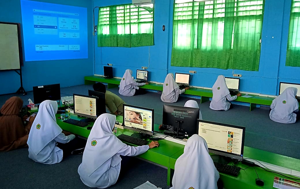 PMDS Loloskan 3 Santriwati Bertanding pada OSN Tingkat Provinsi