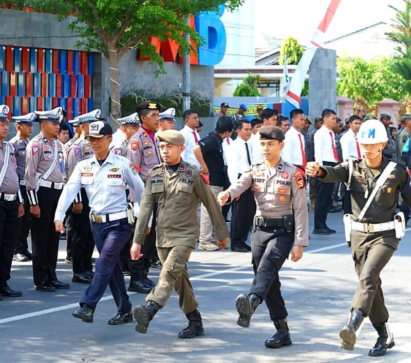 Pj Wali Kota Palopo Hadiri Apel Gelar Pasukan Operasi Mantap Brata 2023-2024