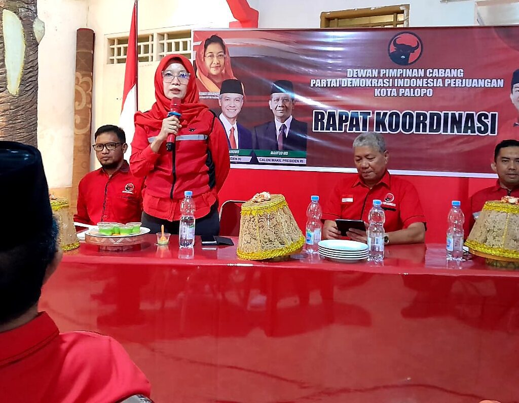 Pimpin Rakor Pemenangan PDI-P di Palopo, Risfa: Kampanyekan Program Partai Secara Massif