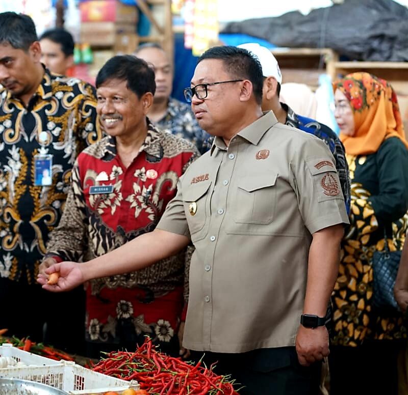 Tinjau Harga Kebutuhan Pokok, Asrul Sani Serap Aspirasi Pedagang Pasar