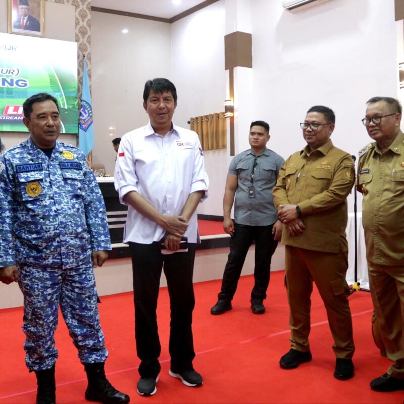 Pj Wali Kota Palopo Hadiri Pemberian KUR Pisang Cavendish di Bone