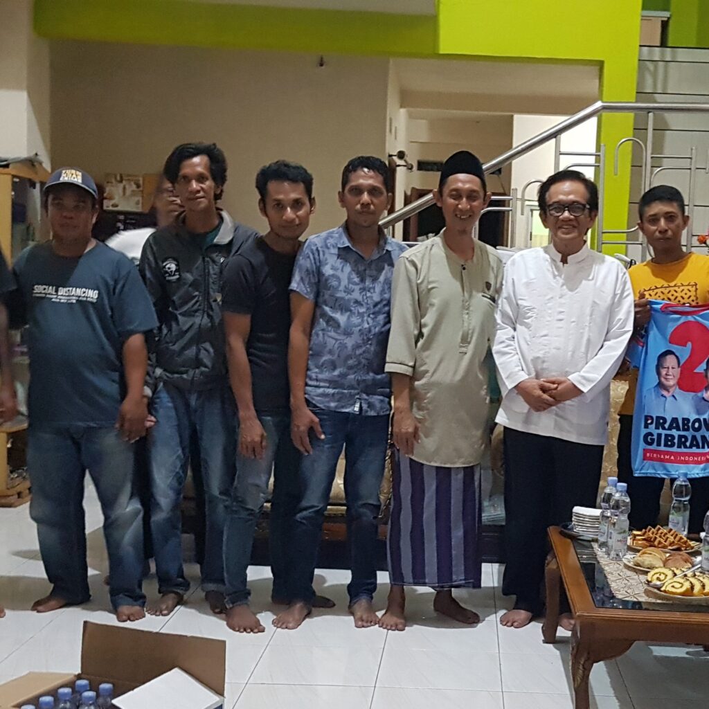 Maksimalkan Masa Kampanye, La Tinro Door to Door Temui Tokoh Masyarakat Palopo