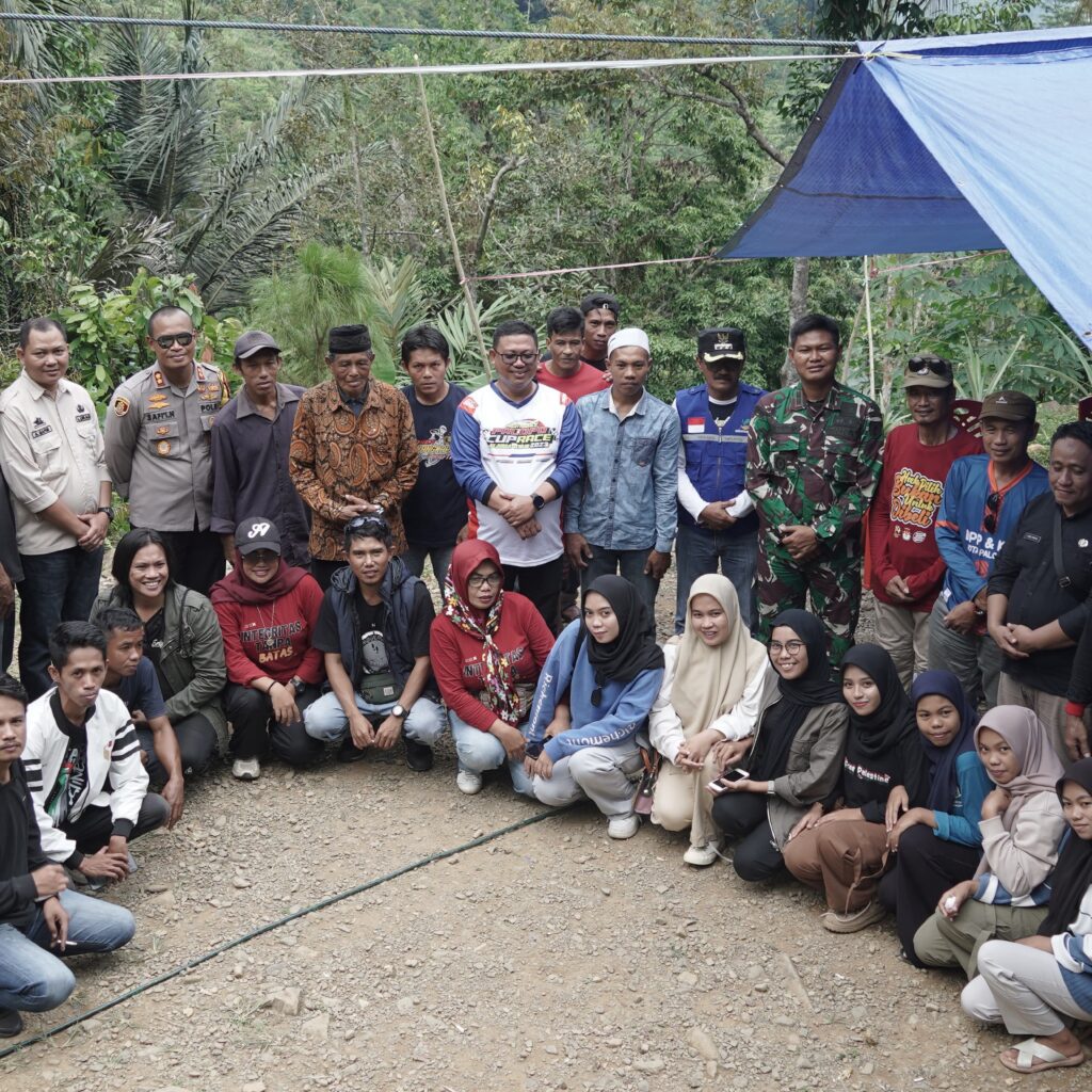 Asrul Sani Kunjungi Tandung, Warga: Setelah Puluhan Tahun, Baru Kali Ini Kami Didatangi Wali Kota