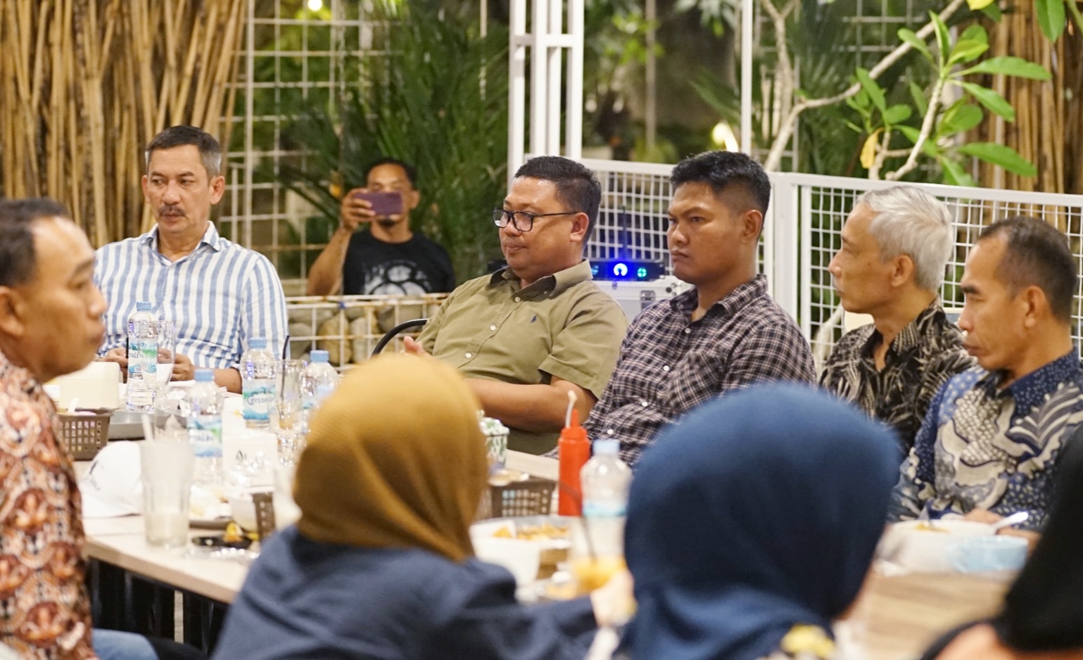 Silaturrahmi dengan Penyelenggara dan Pengawas Pemilu, Asrul Bahas Kesiapan Logistik