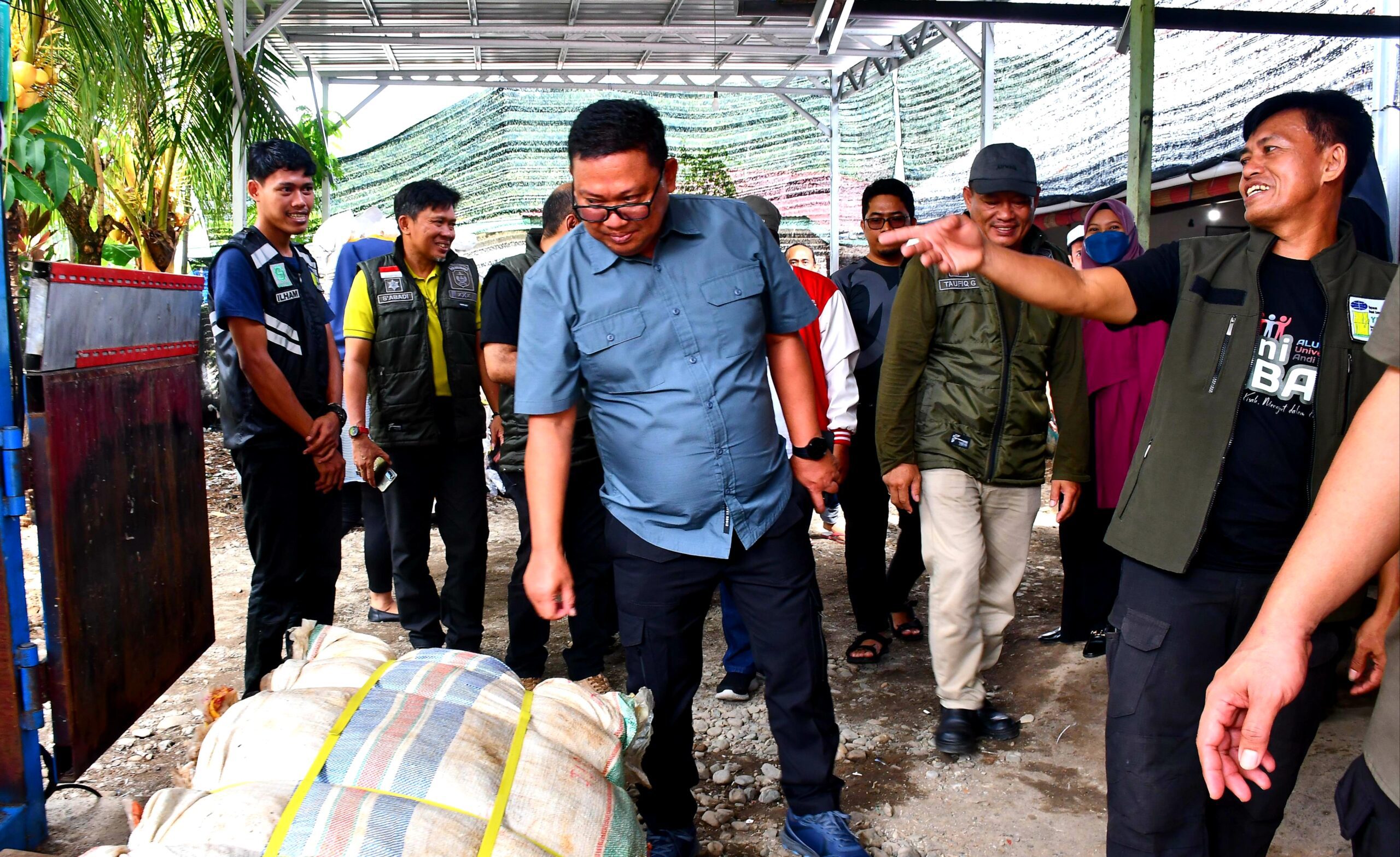 Lihat Pengelolaan Bank Sampah, Asrul Sani Kunjungi YBS Palopo