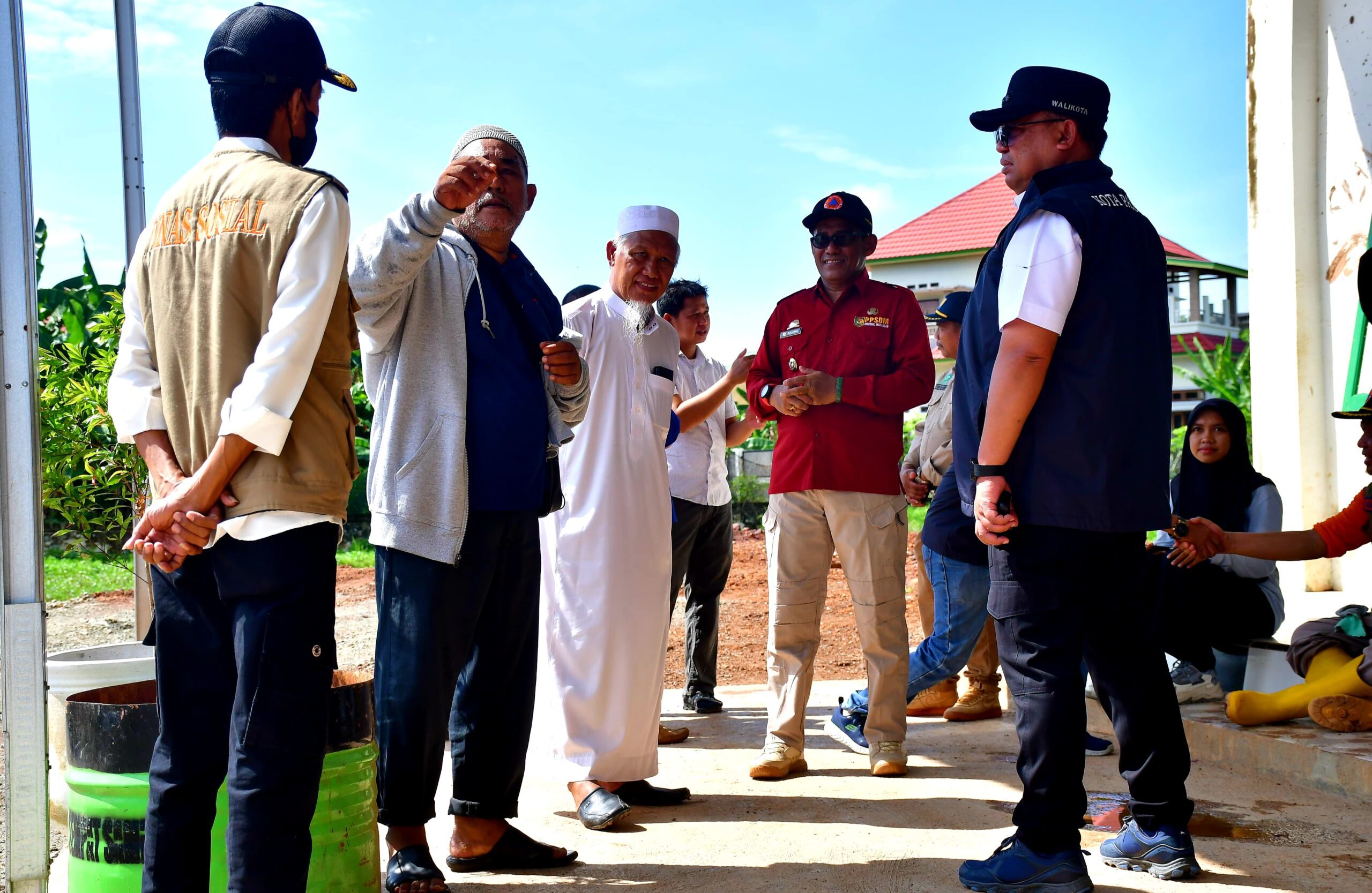 Tinjau Lokasi Banjir, Pj. Wali Kota Palopo Instruksikan Segera Lakukan Penanganan