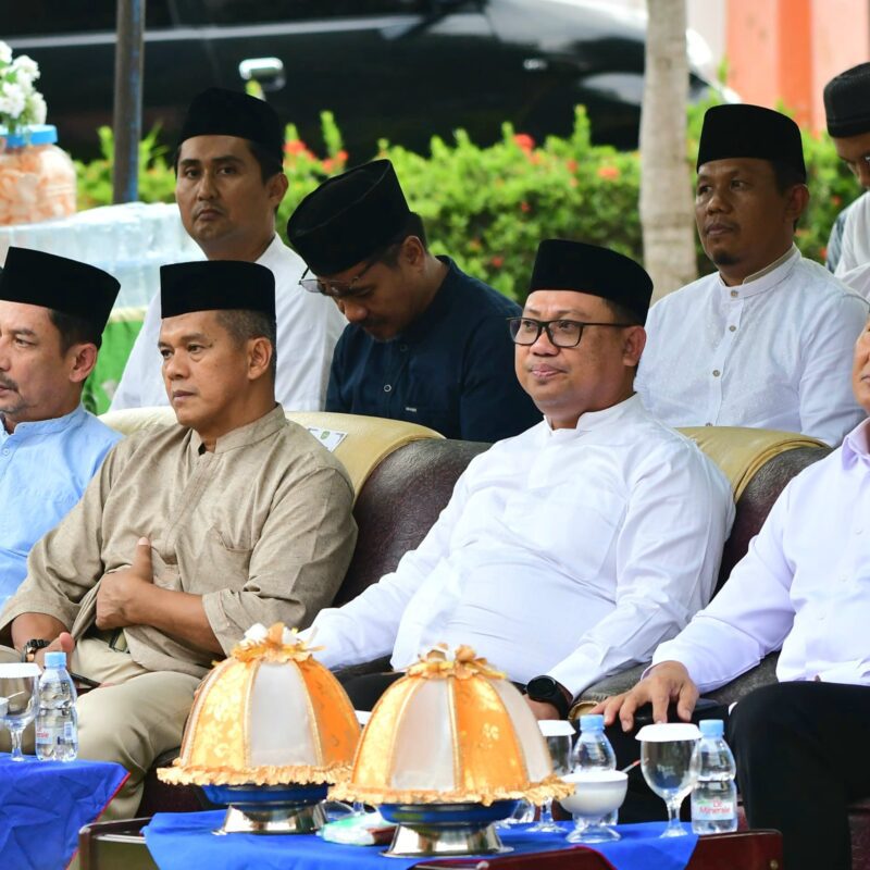 Safari Ramadan, Asrul Sani Bukber dengan Masyarakat Sendana