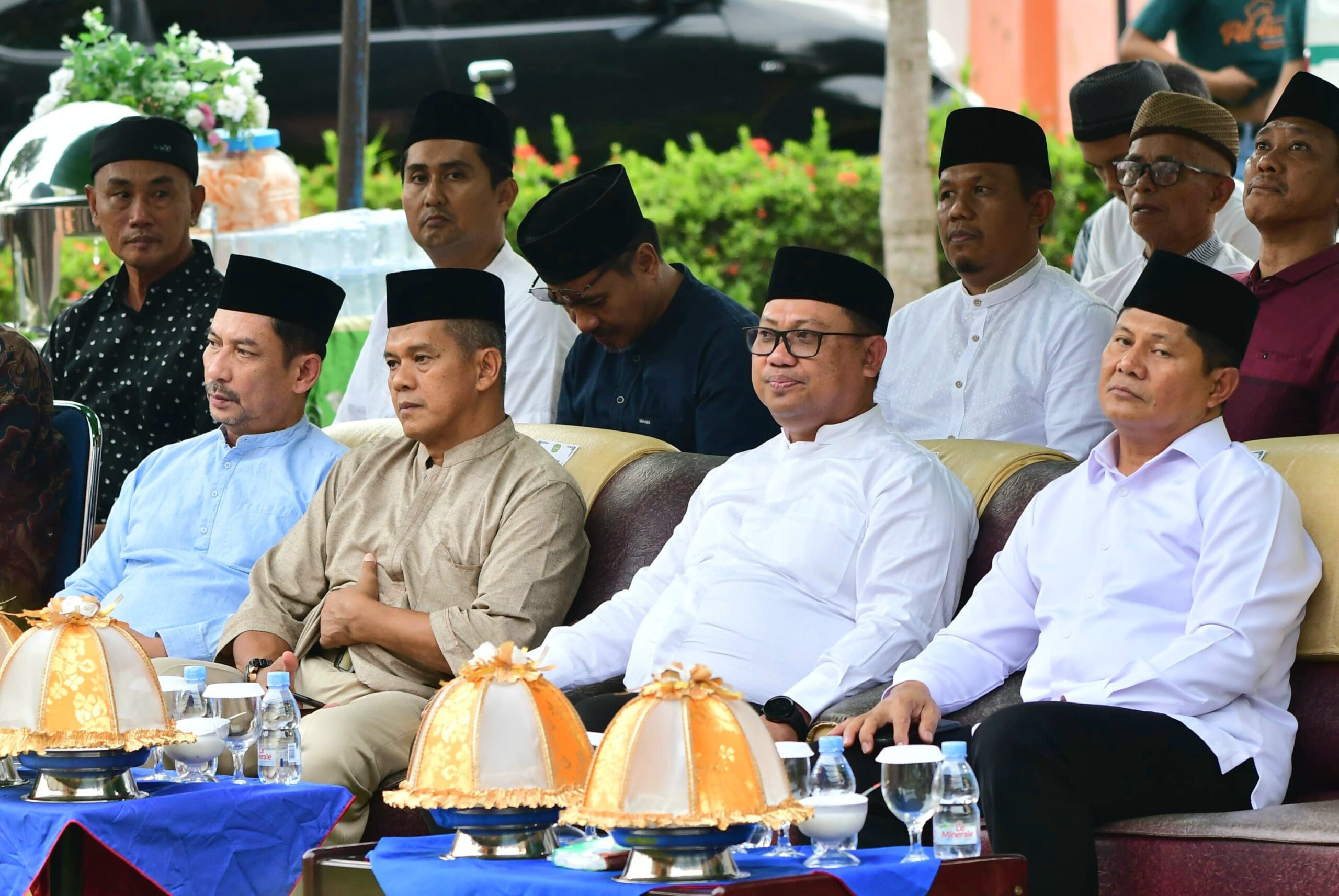 Safari Ramadan, Asrul Sani Bukber dengan Masyarakat Sendana