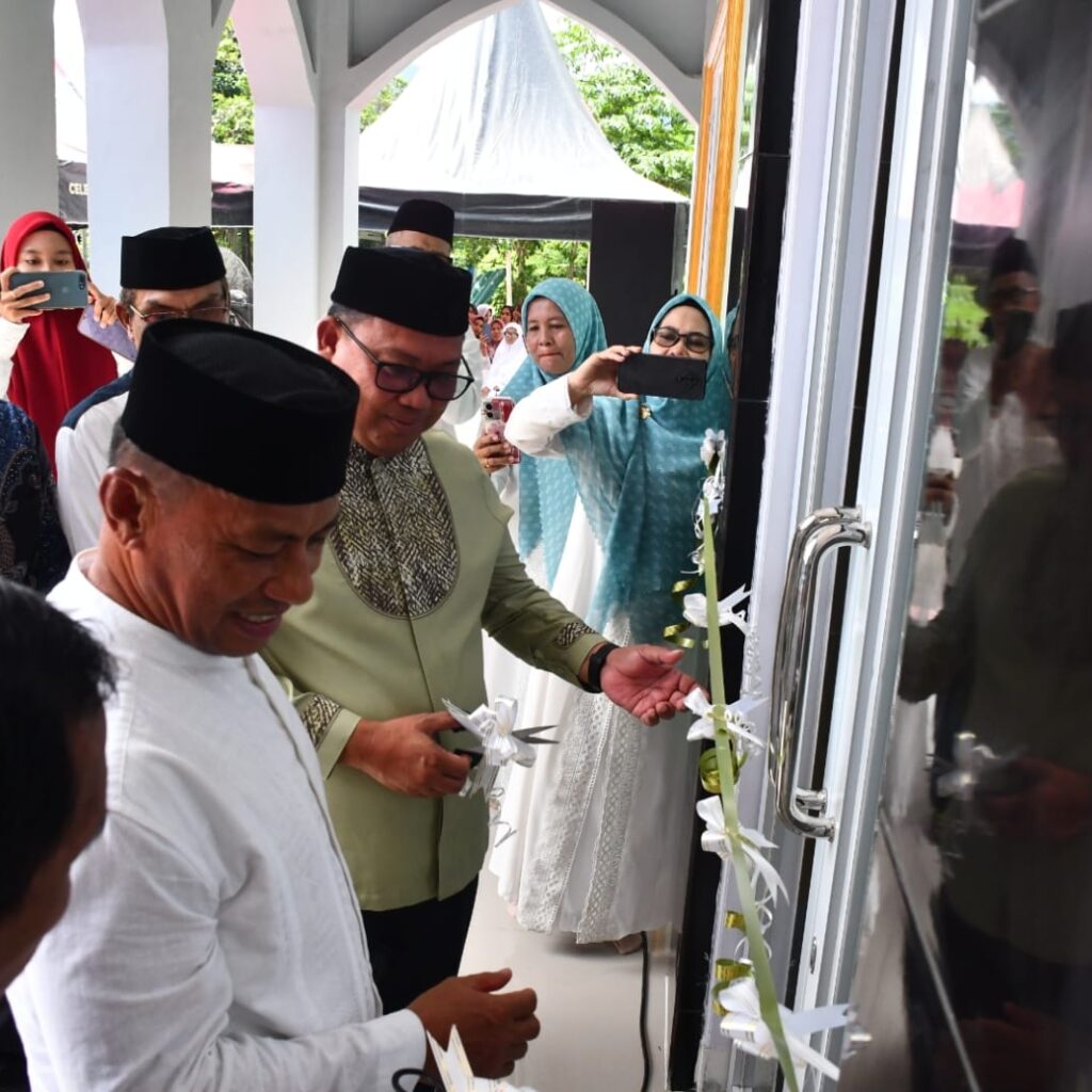 Resmikan Masjid, Asrul Sani: Jadikan Sebagai Tempat Pendidikan Agama