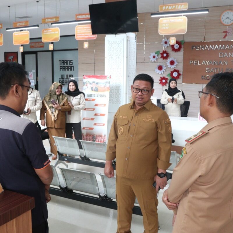 Paska Libur Lebaran, Asrul Sani Sidak Sejumlah Kantor Dinas