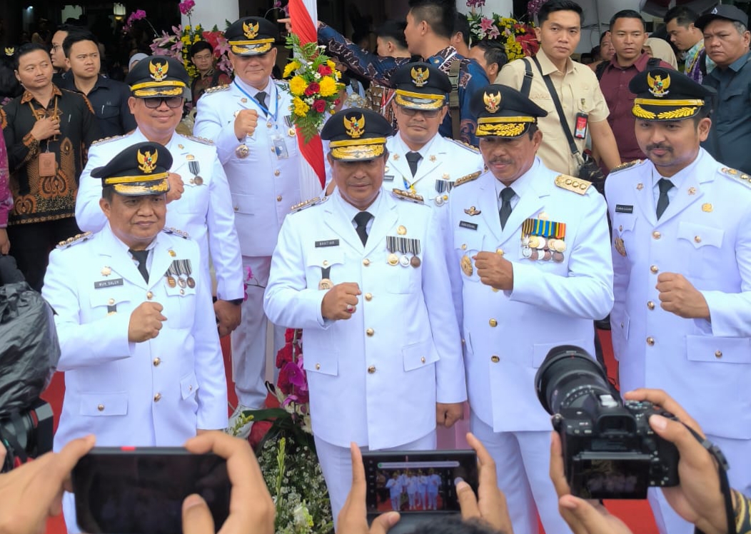 Asrul Sani Hadiri Peringatan Hari Otoda Nasional di Surabaya
