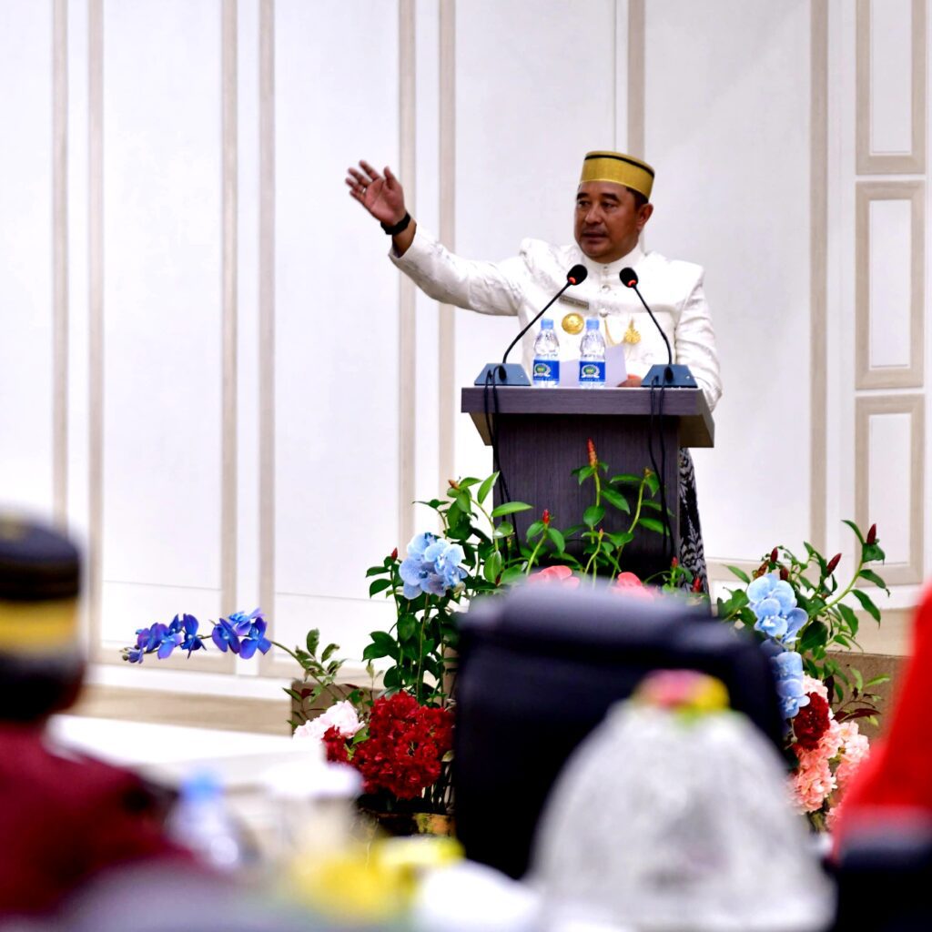 Pj. Gubernur Sulsel Hadiri Paripurna HUT ke-22 Tahun Kota Palopo