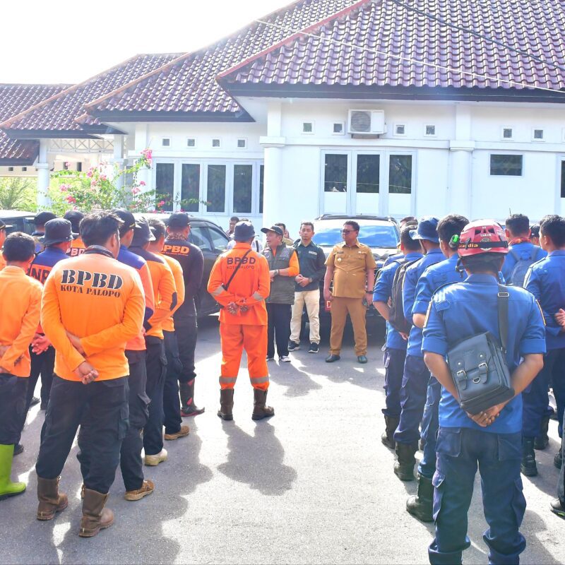 Pemkot Palopo Turunkan 128 Relawan untuk Bersihkan Fasilitas Umum di Luwu