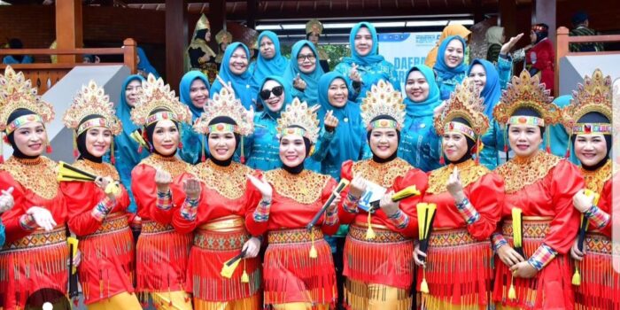Pj. TP-PKK Palopo, Hadiri Puncak HUT Dekranas di Solo