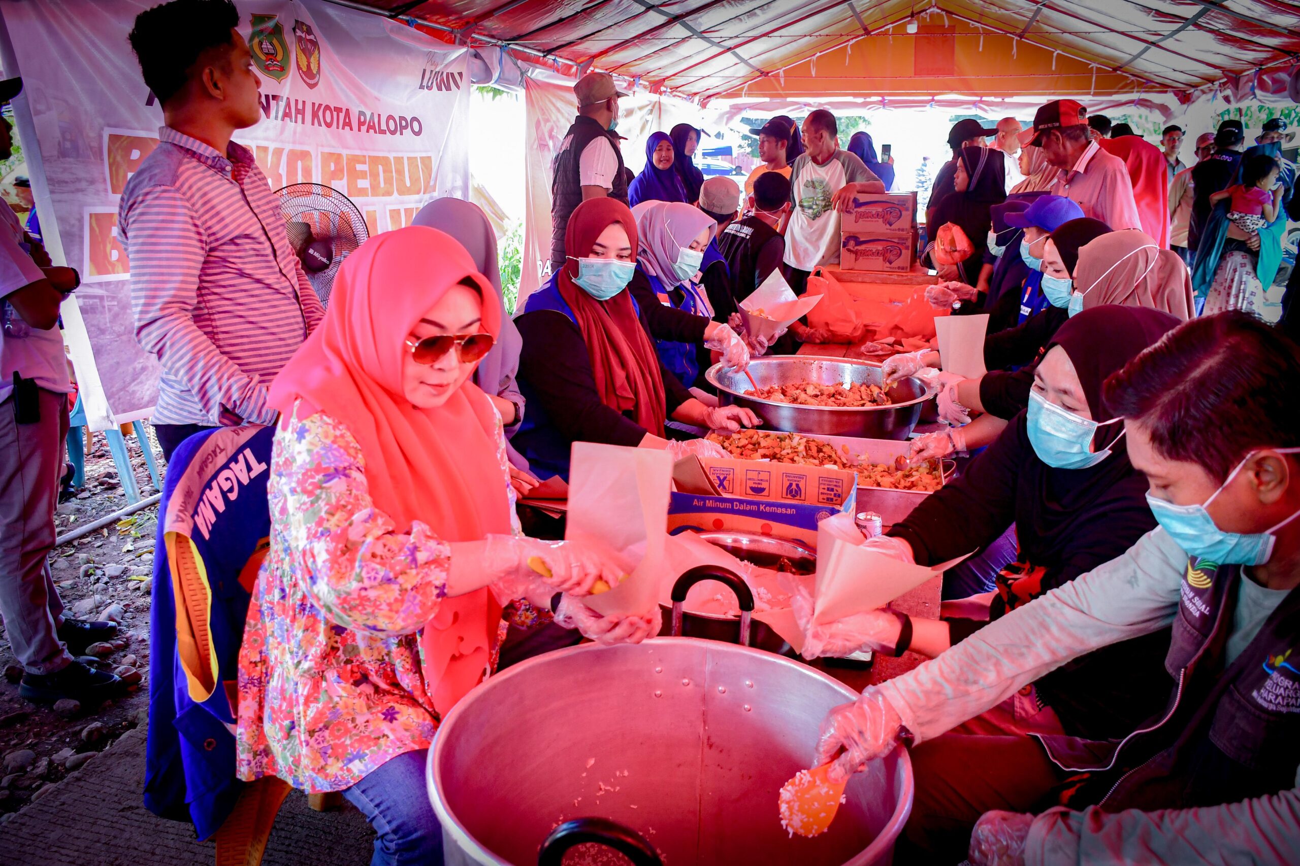 Dapur Umum Pemkot Palopo Terus Salurkan Makanan ke Korban Bencana Luwu