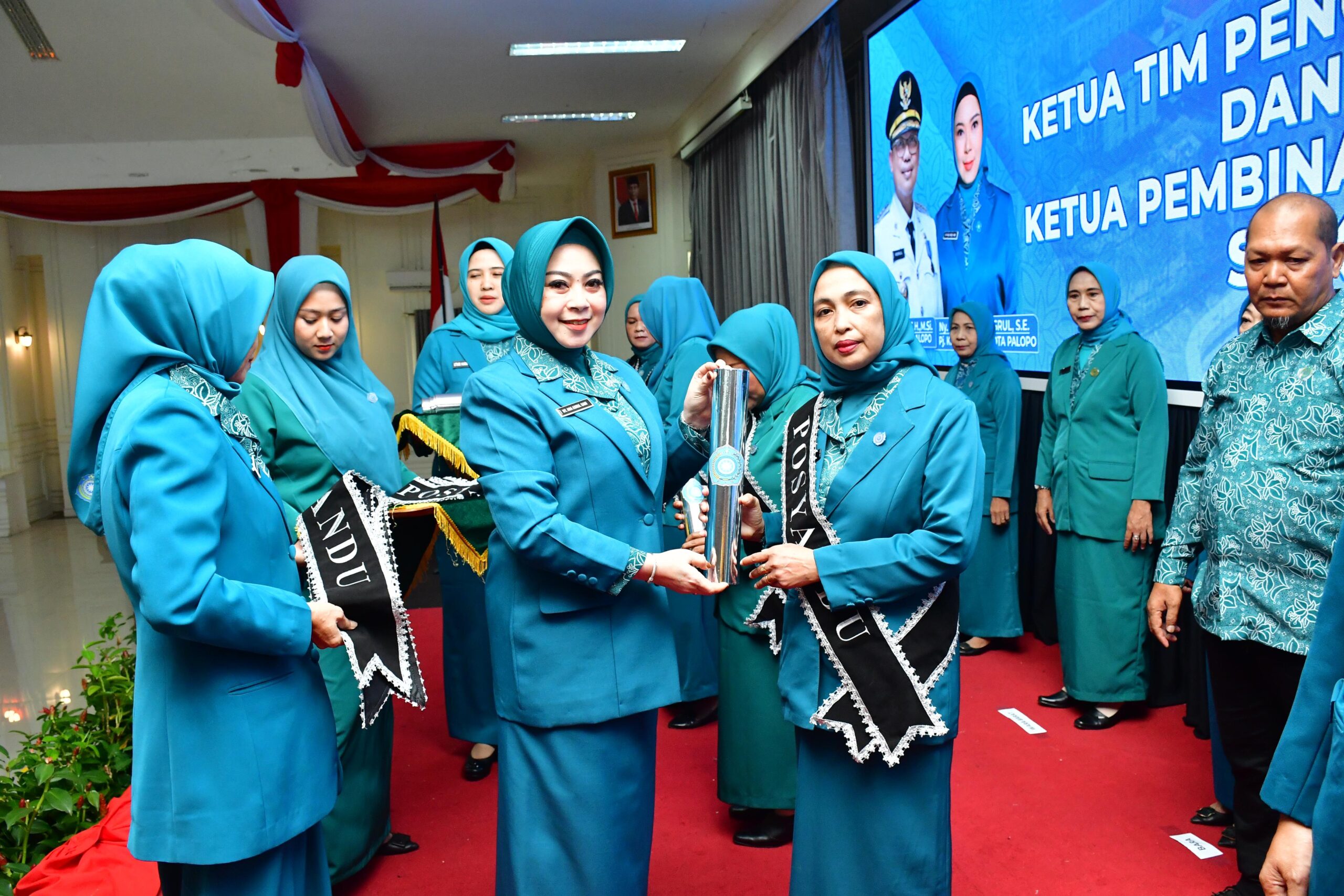 Pj. TP-PKK Lantik Pengurus Tingkat Kecamatan se-Kota Palopo