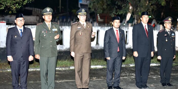 Pj. Wali Kota Ikuti Rejungan Suci di TMP Palopo