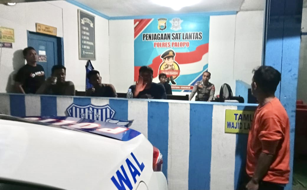 Keluarga Korban Lakalantas Datangi Satlantas Polres Palopo, Pertanyakan Pelaku Penabrak yang Dilepas Polisi