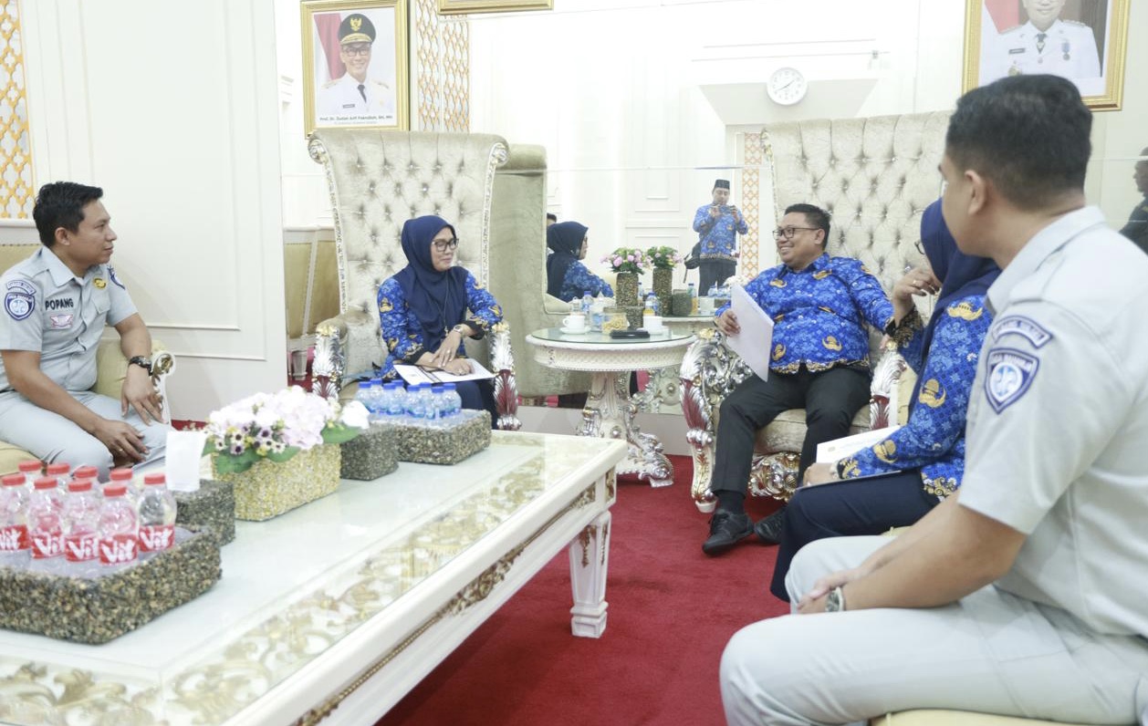Audensi dengan Pj. Wali Kota, UPTB Pendapatan Palopo Sosialisasikan Aplikasi Sidara
