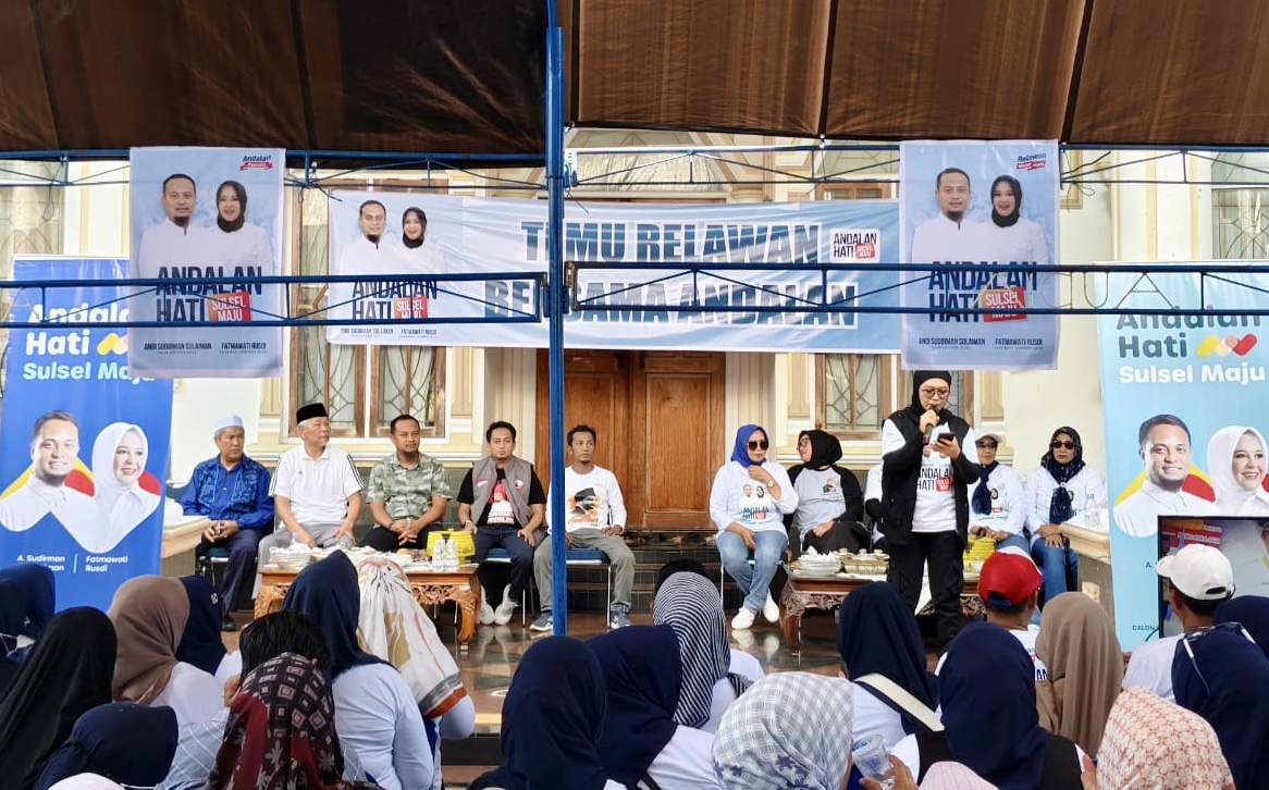 Kukuhkan Relawan Andalan Hati di Palopo, ASS: Kalau Saya dapat Senyumta’ Semua, Menangma’ Kurasa