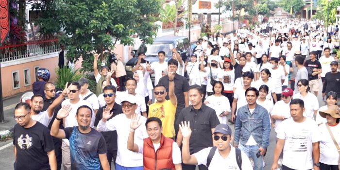 Ribuan Warga Torut Ikut Jalan Sehat Anti Mager, Warga: Kita Dukung Andalan Lanjutkan Pembangunan Sulsel