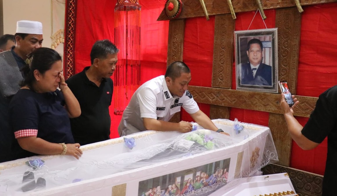 Melayat ke Empat Rumah Duka, Ibas Sampaikan Duka Cita yang Mendalam