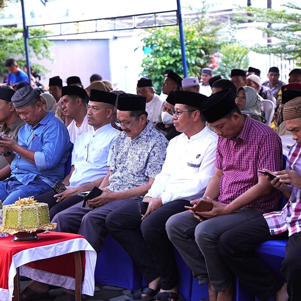 Hari Kedua Safari Ramadan, Pemkot Palopo Rangkaikan dengan Pasar Murah