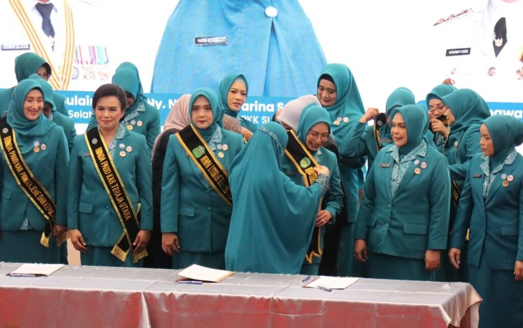 Ani Nurbani Resmi Jabat Ketua TP-PKK Lutim