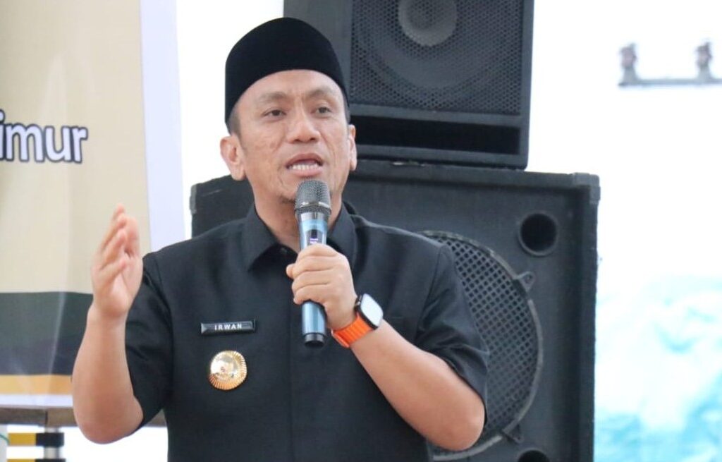 Bupati Lutim Akan Sanksi Aparatnya yang Tambah Libur Lebaran