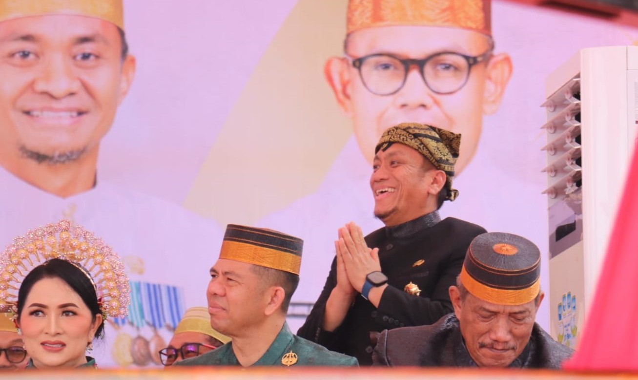 Hadiri Mattompang Arajang, Ibas: Bone Menunjukkan Kemajuan dan Tradisi Tidak Saling Meniadakan