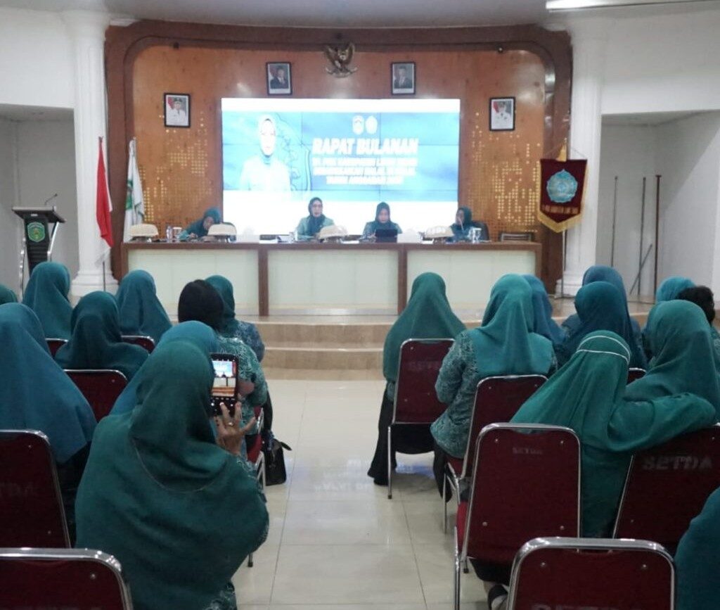 Ketua TP-PKK Lutim Imbau Jajarannya untuk Berikan Pelayanan Maksimal kepada Masyarakat
