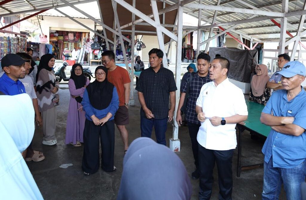 Pemkab Lutim Tegaskan Gratiskan Biaya Kebersihan di Pasar Malindungi
