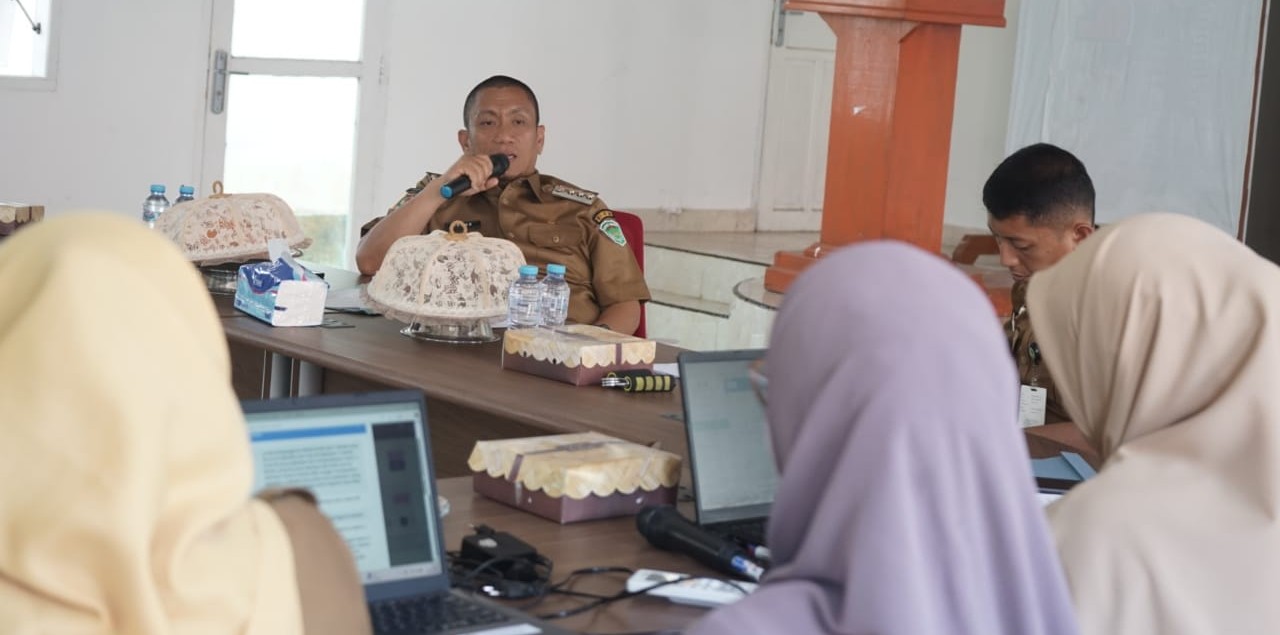 Pimpin Rapat Forum Kabupaten Sehat, Ibas Berharap Lutim Raih Swasti Saba Wistara