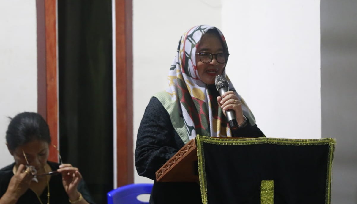 Hadiri Malam Penghiburan Warganya, Ini Pesan Wabup Lutim