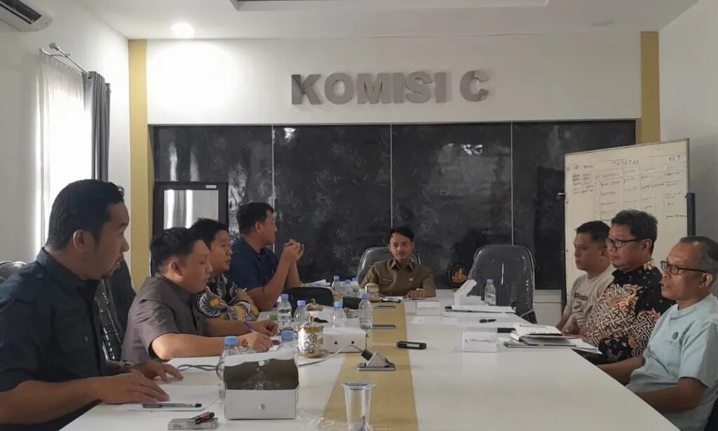 DPRD Dorong Pantai Labombo Jadi Destinasi Unggulan Kota Palopo