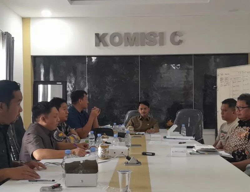 DPRD Dorong Pantai Labombo Jadi Destinasi Unggulan Kota Palopo DPRD Dorong Pantai Labombo Jadi Destinasi Unggulan Kota Palopo