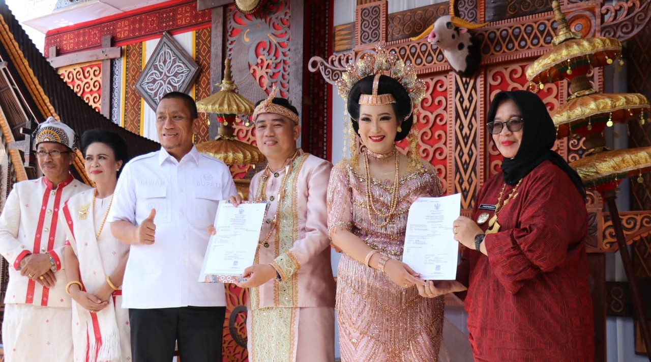 Disdukcapil Luncurkan Program “Susi Enak” Bagi Pasutri Non Muslim di Lutim