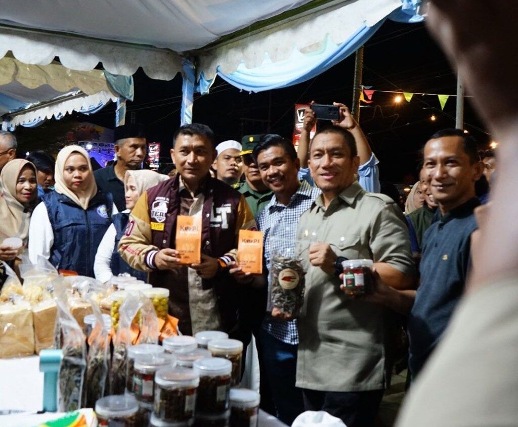 Ibas Resmi Buka Pentas Seni dan Pameran UMKM untuk Meriahkan HUT Lutim