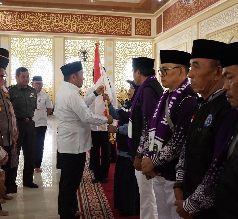 Resmi Lepas 149 JCH ke Mekkah, Ini Pesan Bupati Lutim