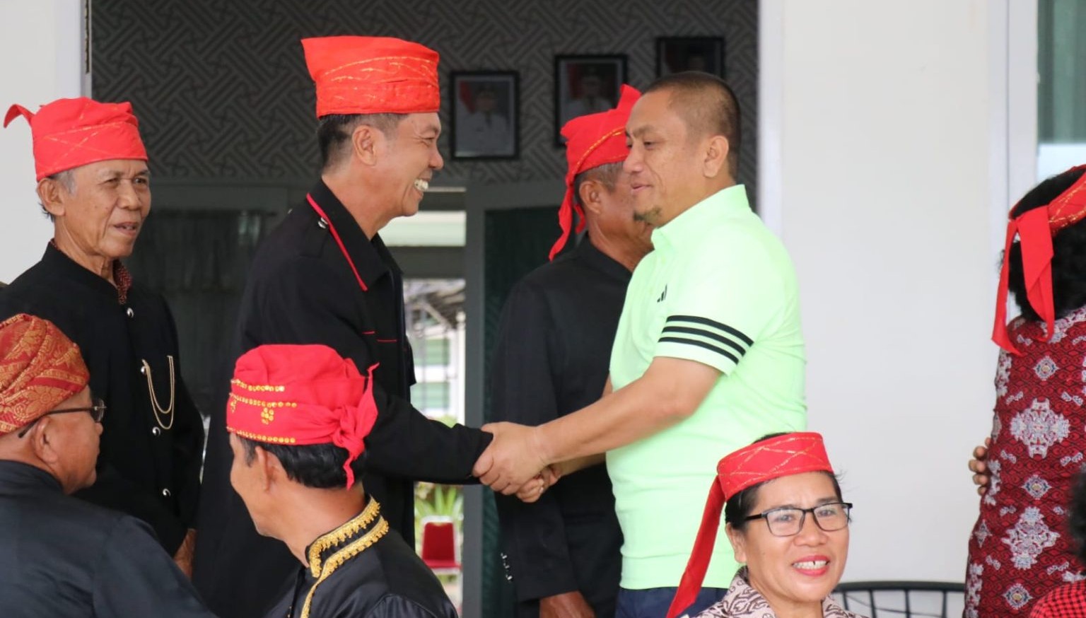 Silaturahmi dengan Keluarga Besar Suku Pamona, Ibas Ingatkan Pererat Persatuan