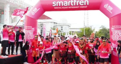 Pj. Wali Kota Palopo Lepas Peserta Fun Run Smartfren 2025