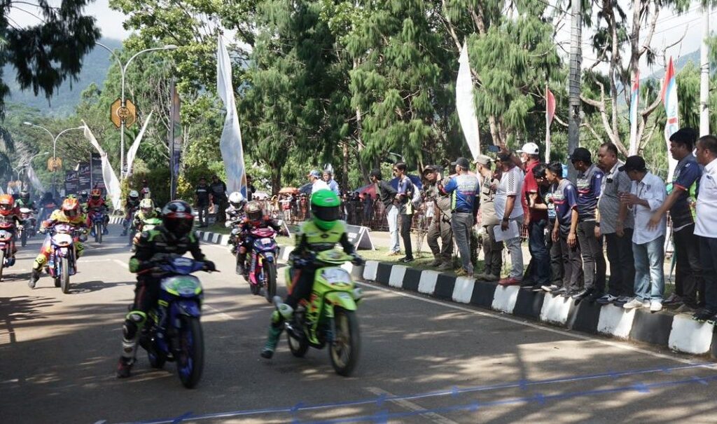 Buka Kejurprov, Ibas Janji Akan Bangun Sirkuit Permanen di Lutim