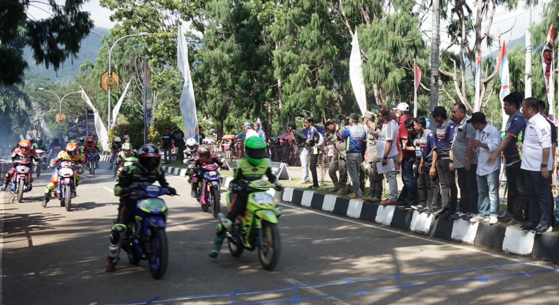 Buka Kejurprov, Ibas Janji Akan Bangun Sirkuit Permanen di Lutim