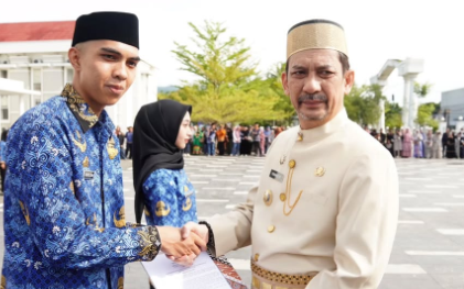 Kado Indah di Peringatan Hardiknas, 169 CPNS Palopo Terima SK